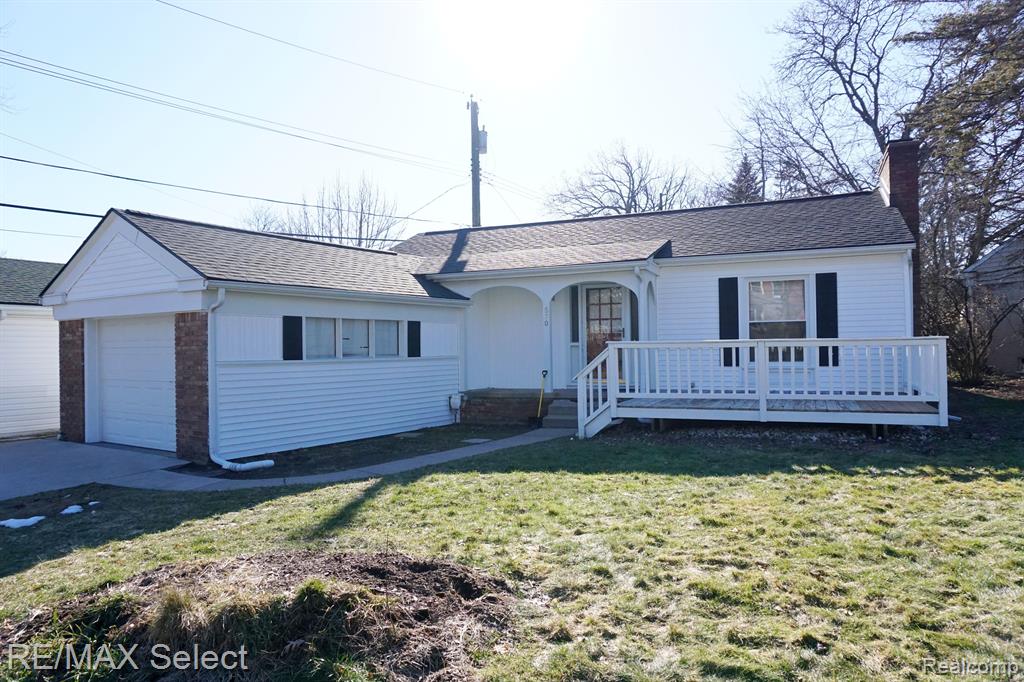 570 SHOREVIEW Drive, Waterford, MI 48328 — Photo 4