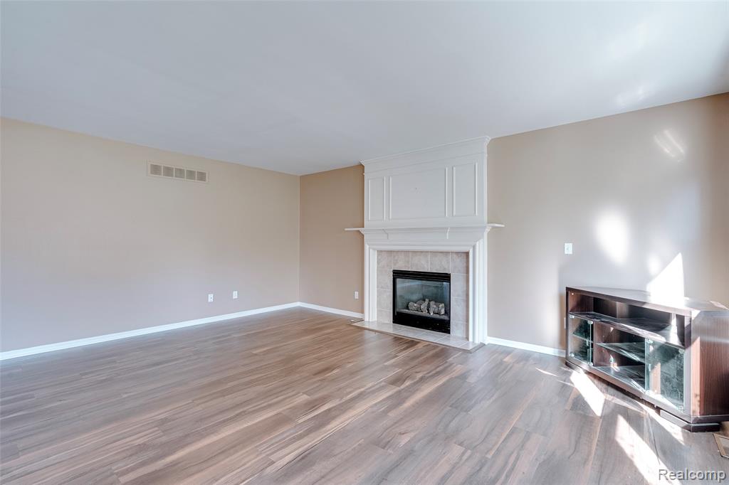 47071 Sherstone Drive, Canton, MI 48188 — Photo 10