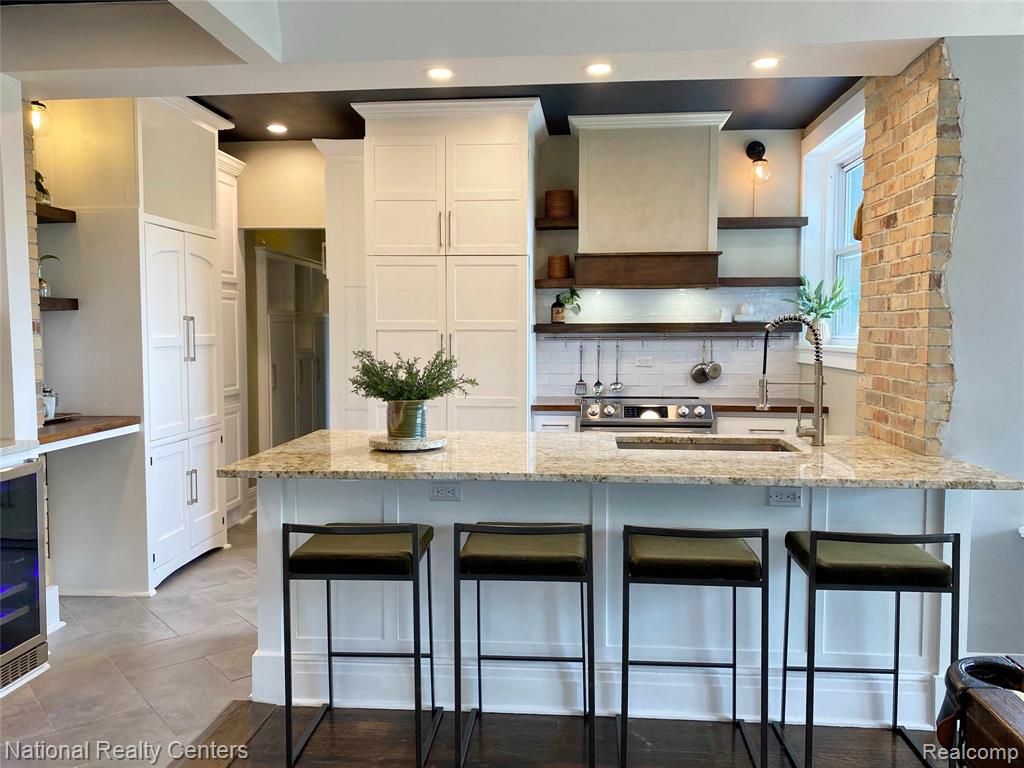 8120 #3G E Jefferson Avenue, Detroit, MI 48214 — Photo 11