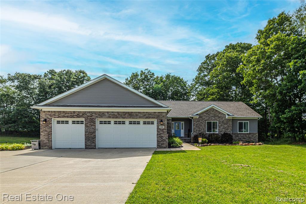 428 Pheasant Ridge Court, Ortonville, MI 48462