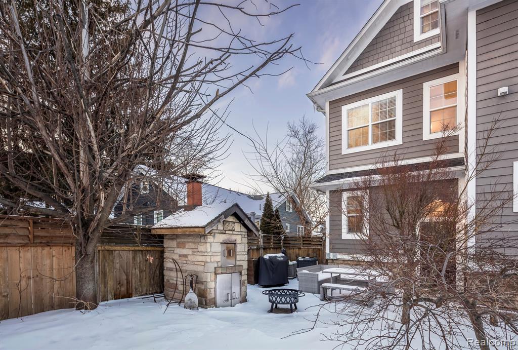 930 E 2nd Street, Royal Oak, MI 48067 — Photo 32