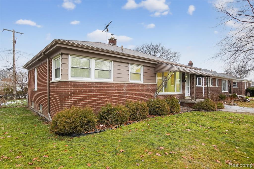 8664 Louise Avenue, Allen Park, MI 48101 — Photo 4