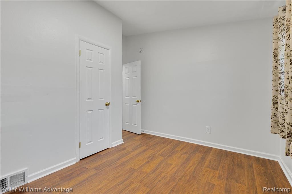 1251 Dufrain Avenue, Pontiac, MI 48342 — Photo 17