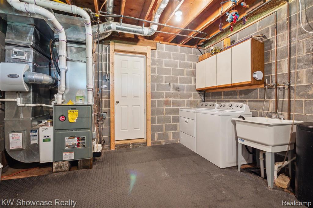 4020 Watuga Street, Commerce Twp, MI 48390 — Photo 37