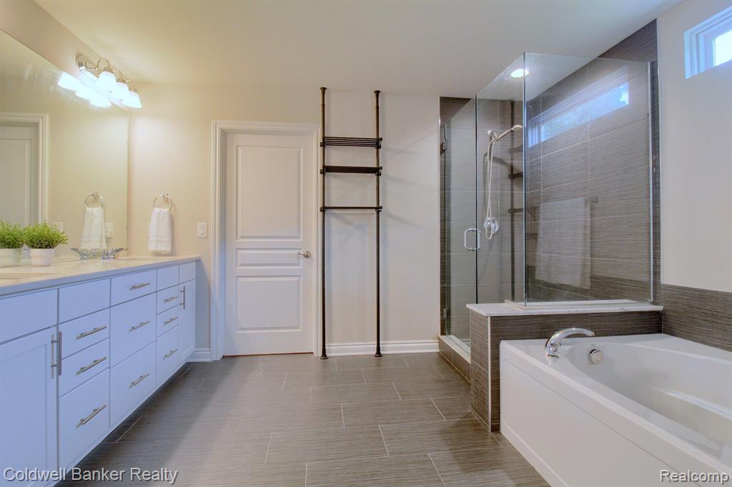 44298 BILLINGS Drive, Novi, MI 48377 — Photo 27