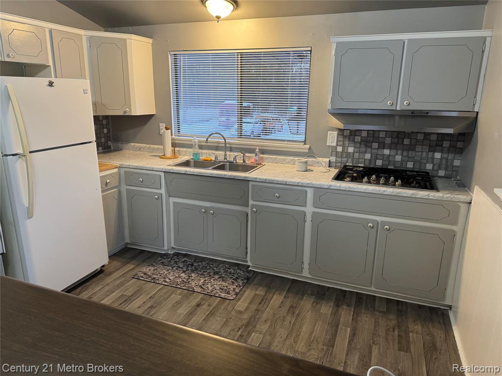 1263 Flamingo Drive, Mount Morris, MI 48458 — Photo 3