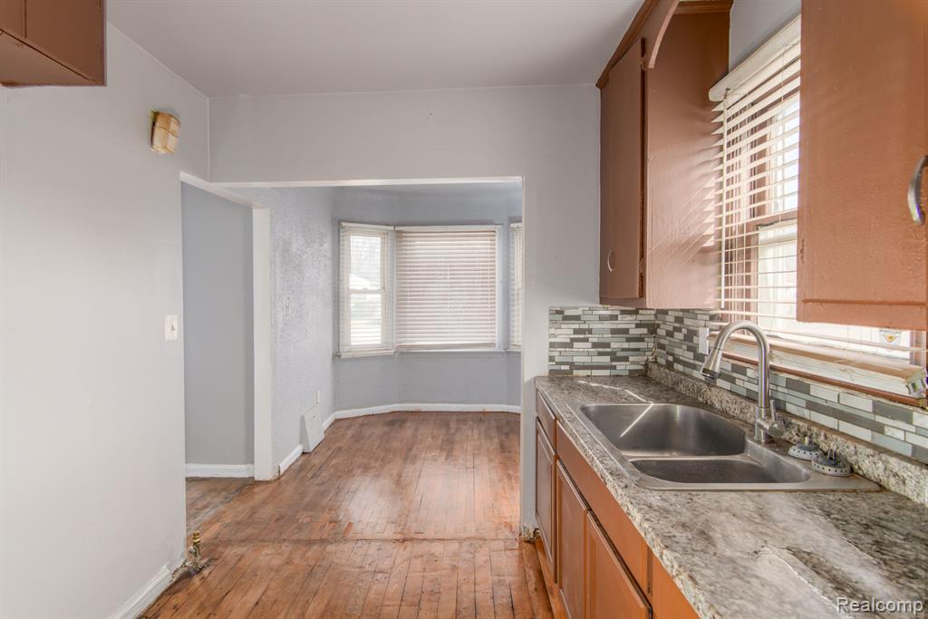 9101 HEYDEN Street, Detroit, MI 48228 — Photo 7