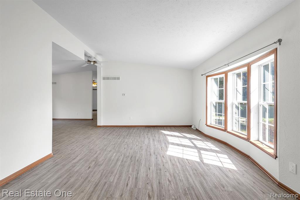 72021 Romeo Plank Road, Armada, MI — Photo 33