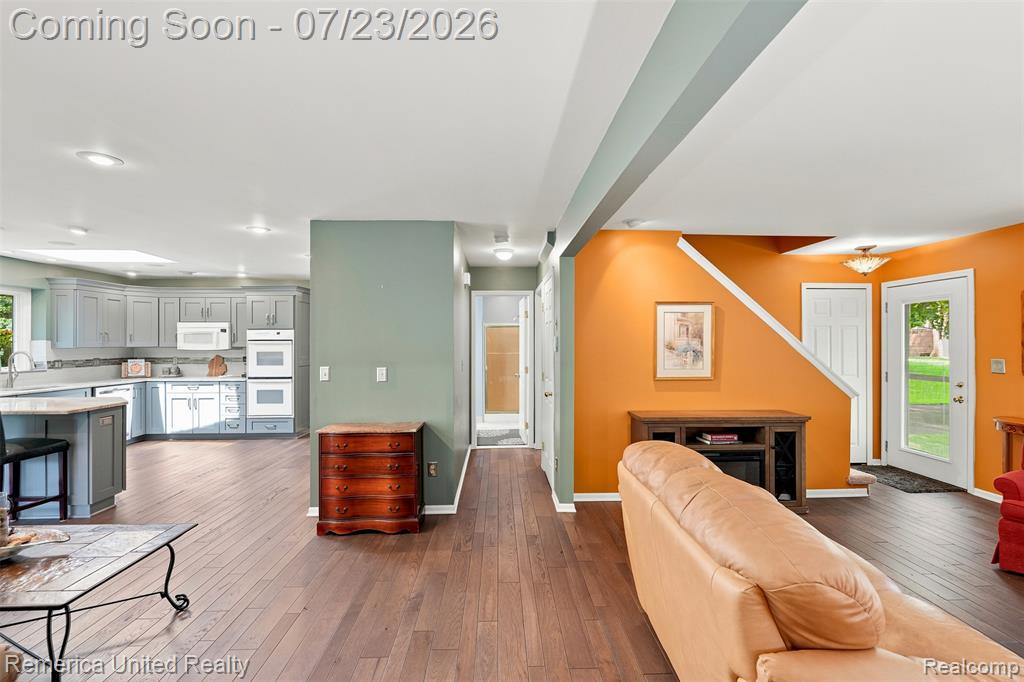 11922 Cody Creek Court, South Lyon, MI 48178 — Photo 12