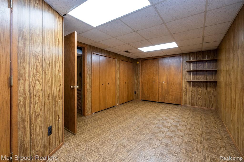 1829 BRENTWOOD Drive, Troy, MI 48098 — Photo 26