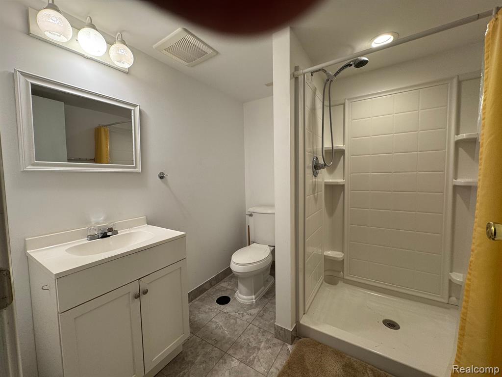 8612 CHRISTINE Street, Warren, MI 48093 — Photo 16