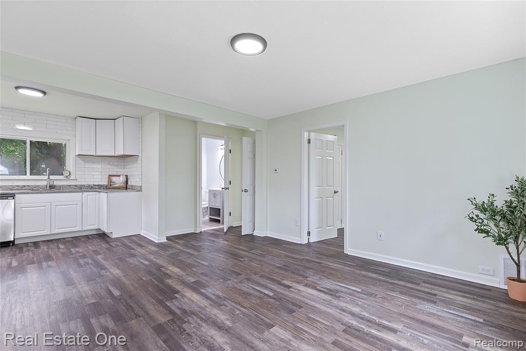 791 Cameron Avenue, Pontiac, MI 48340 — Photo 5