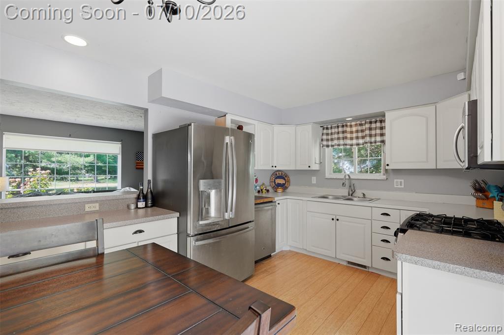 7208 Banks, Waterford, MI 48327 — Photo 5
