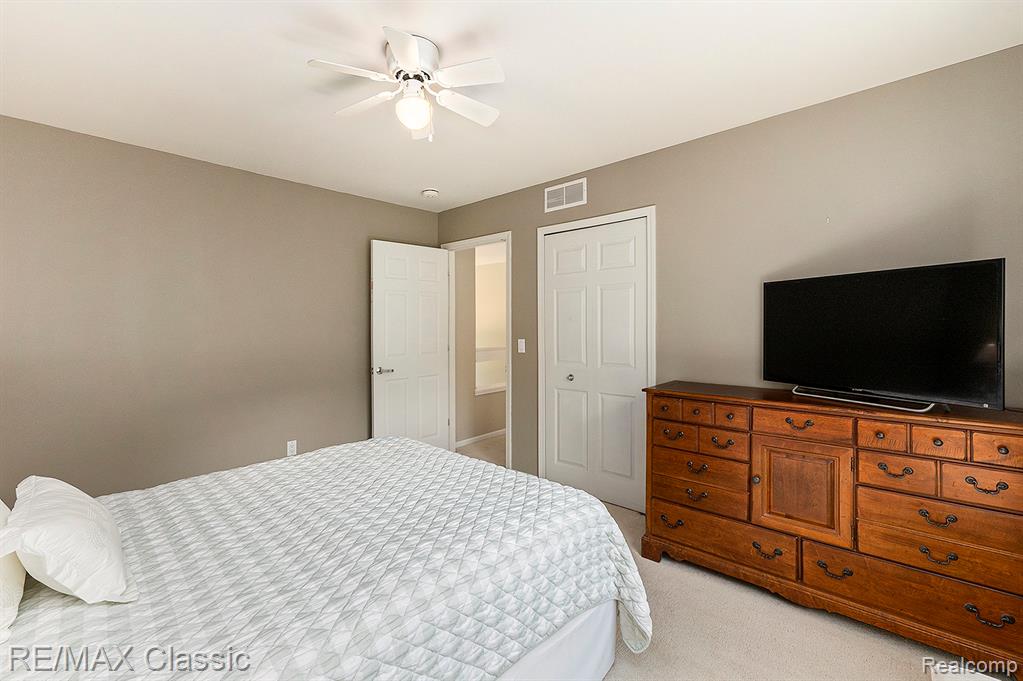 40515 Paisley Circle, Novi, MI 48377 — Photo 27