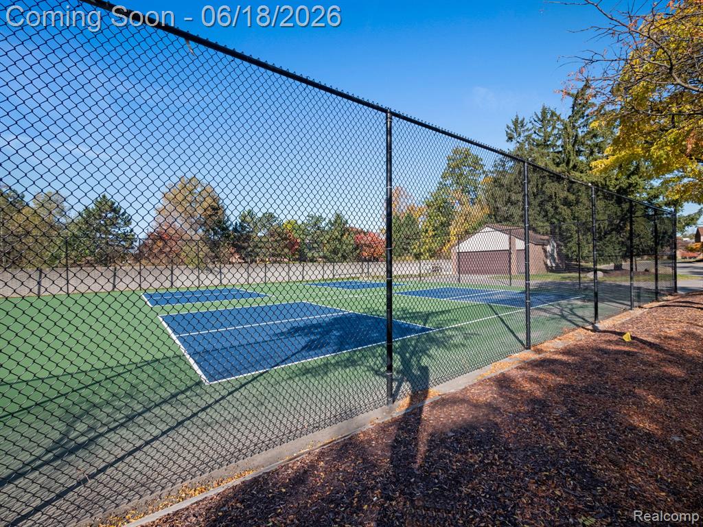 6680 Ridgefield Circle, 201, West Bloomfield, MI — Photo 29