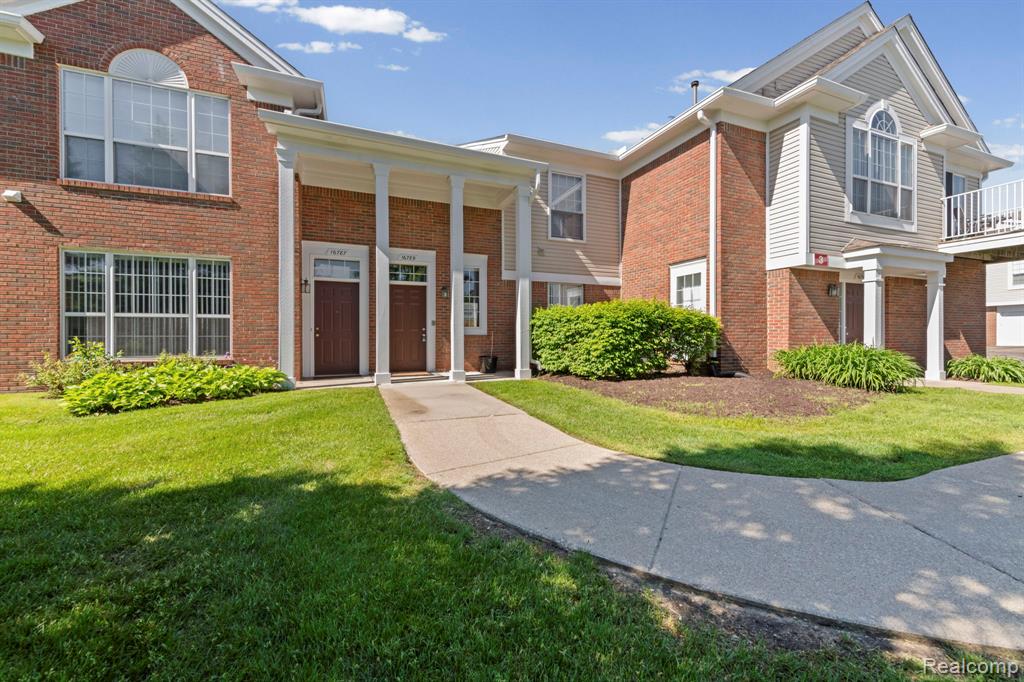 16789 Carriage Way, Northville, MI 48168 — Photo 4
