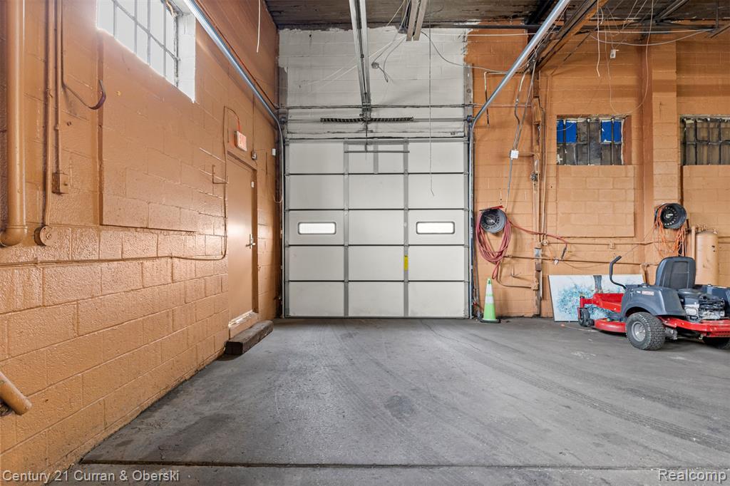 8301 W Chicago, Southgate, MI 48204 — Photo 8