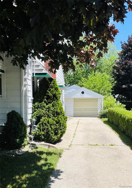 534 N Mary Street, Marine, MI — Photo 4
