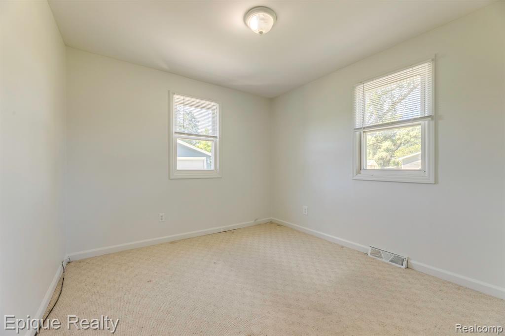 7520 Sunset Boulevard, Lexington, MI 48450 — Photo 10