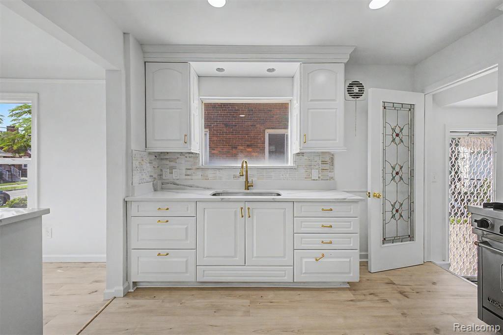 5485 Steadman Street, Dearborn, MI 48126 — Photo 16
