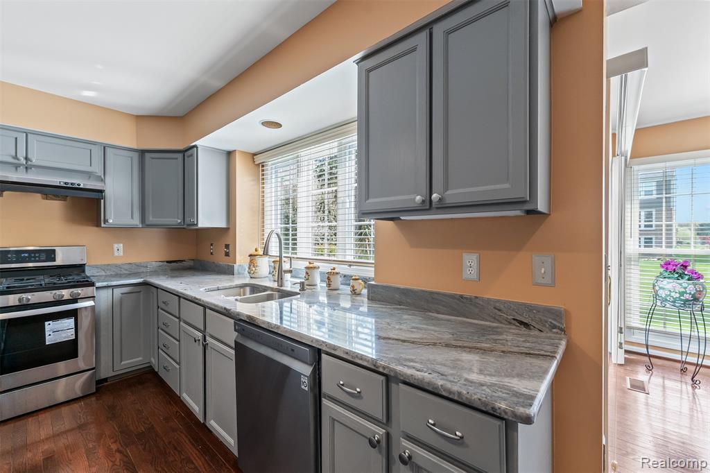 3432 Bonniebrook Court, Rochester, MI 48306 — Photo 17