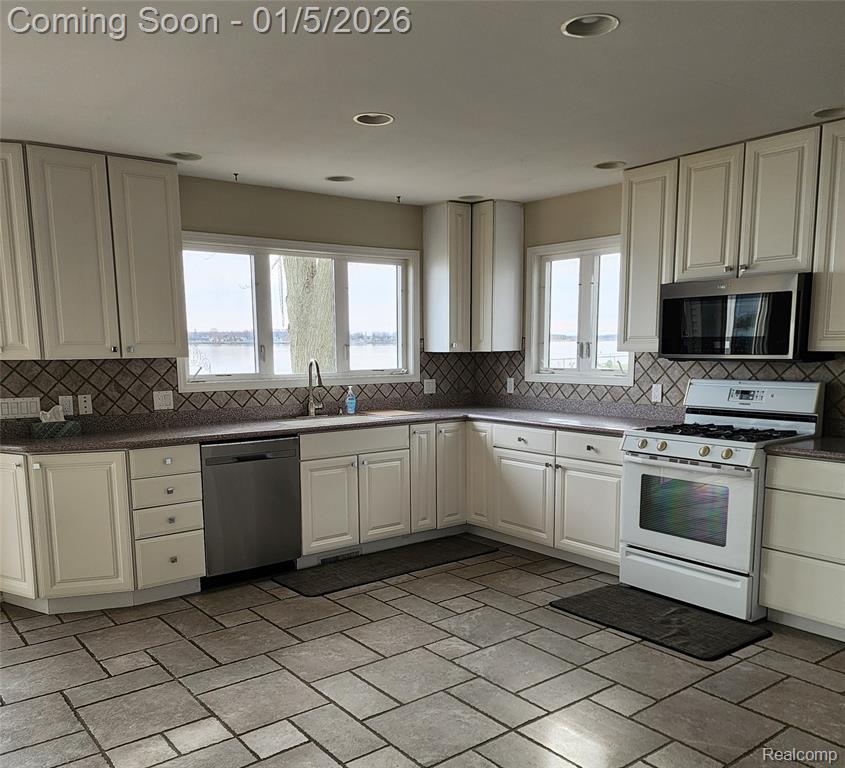 304 N Market Street, Marine, MI — Photo 15