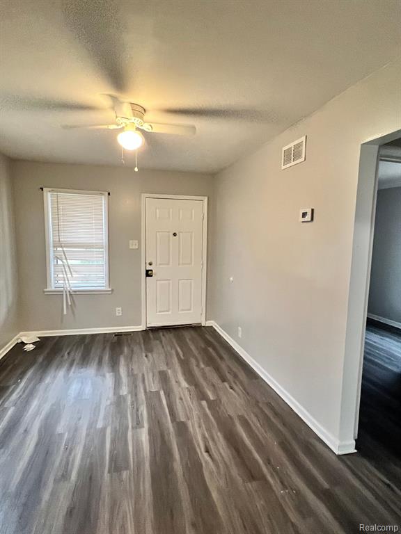 8064 CONTINENTAL Avenue, Warren, MI 48089 — Photo 6