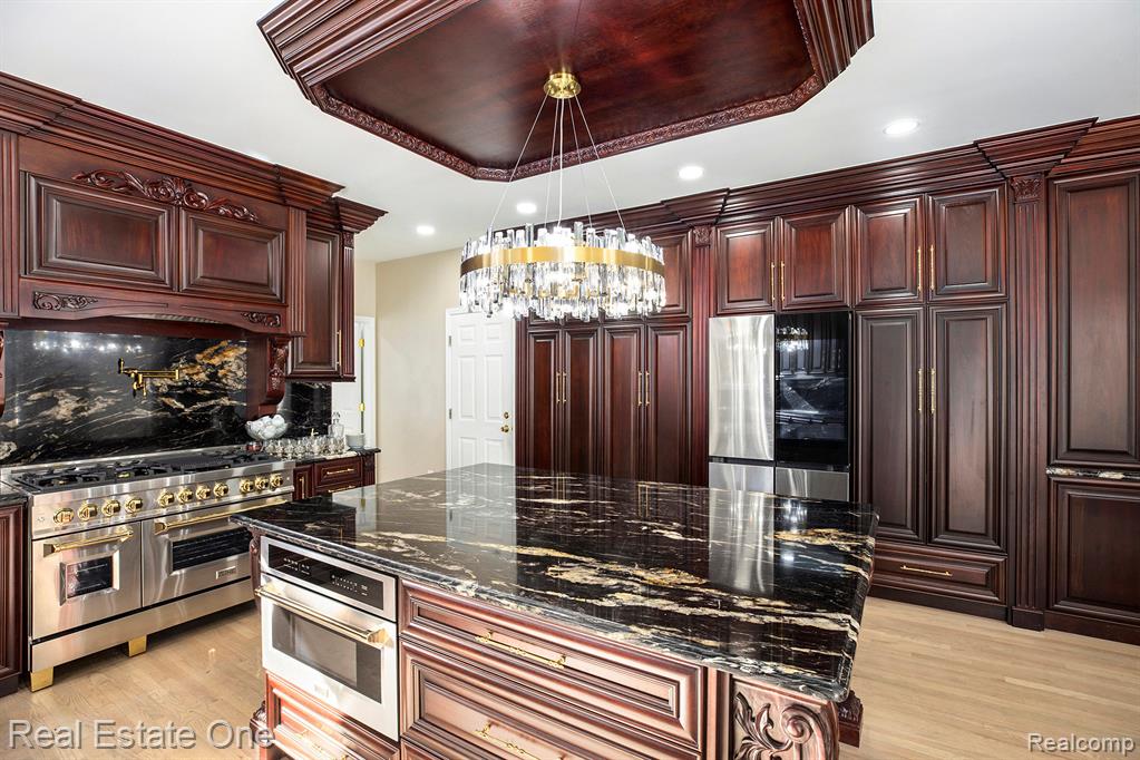 54782 Whitby Way, Shelby Twp, MI 48316 — Photo 15