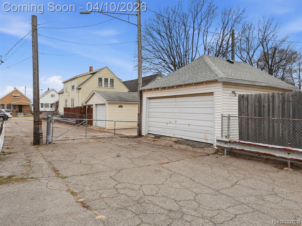 1970 Edwin Street, Hamtramck, MI 48212 — Photo 25