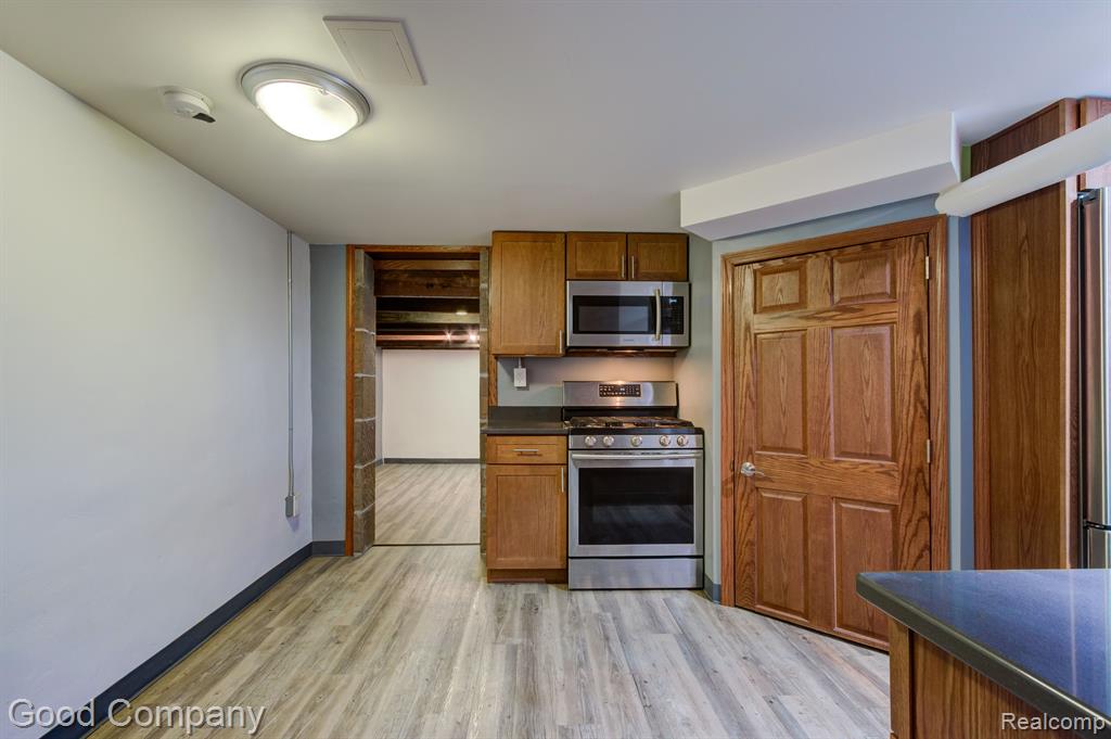 637 S CONNECTICUT Unit 1, Royal Oak, MI 48067 — Photo 3