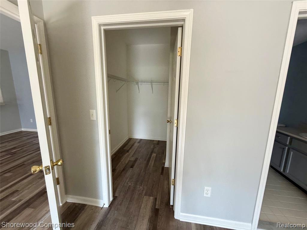 45736 Warwick Drive, Macomb, MI 48044 — Photo 10