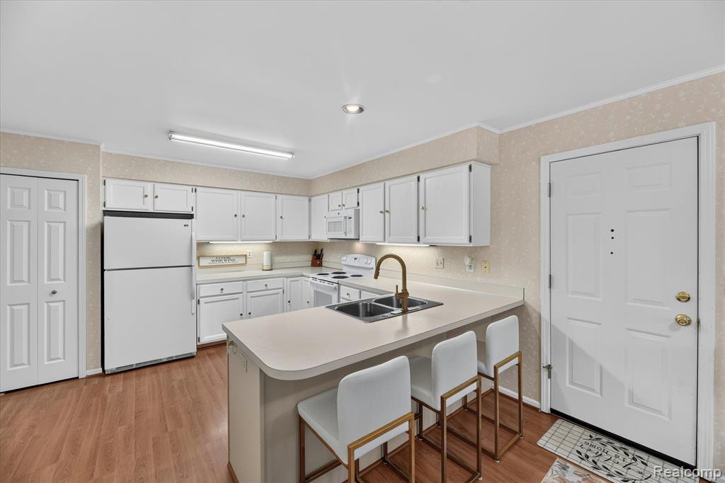 6407 Western Way, Flint, MI 48532 — Photo 12