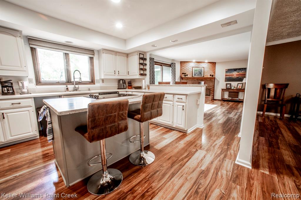 939 Biggers Court, Rochester Hills, MI 48309 — Photo 9