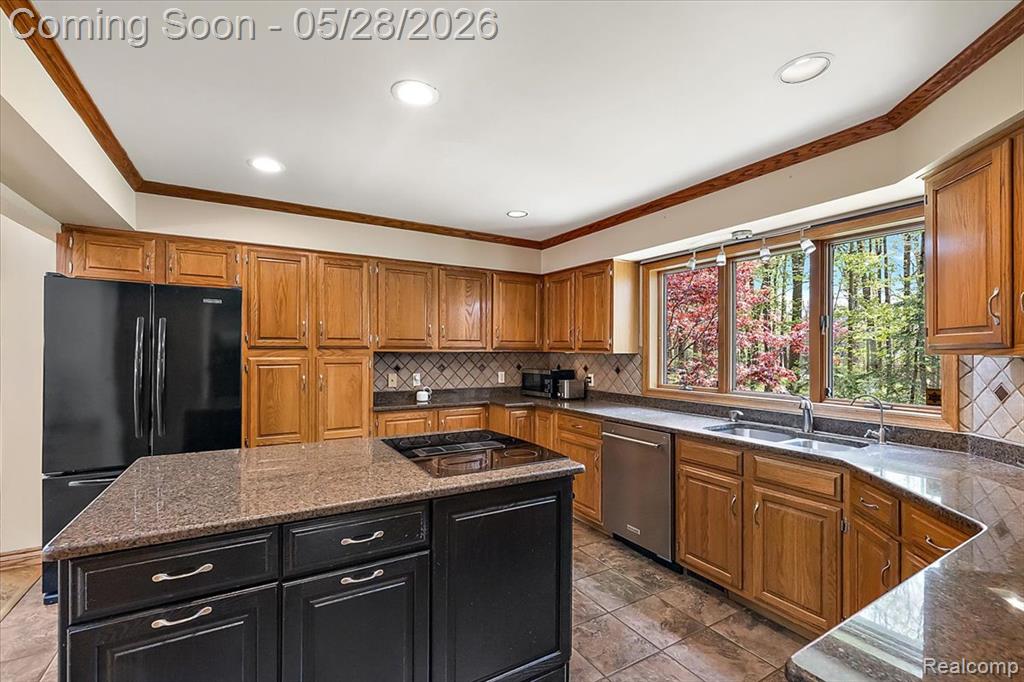 501 Cedarwood Street, Oxford, MI 48371 — Photo 32