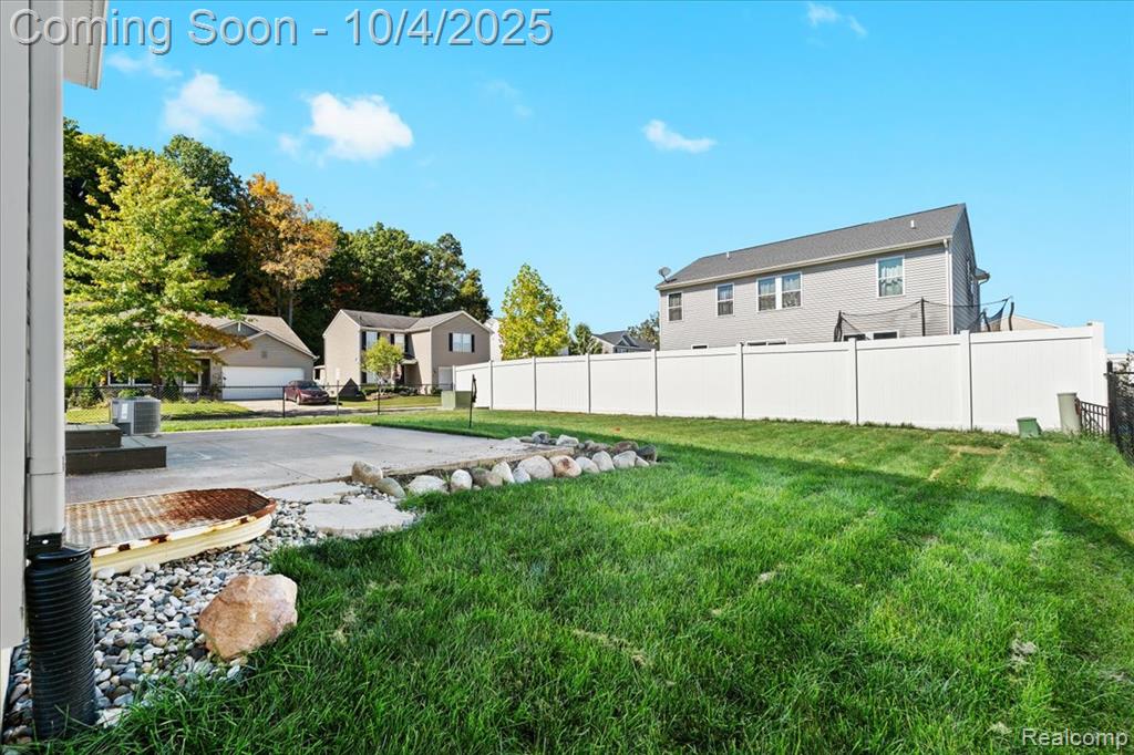 8680 Chippewa River Drive, Fowlerville, MI 48836 — Photo 30