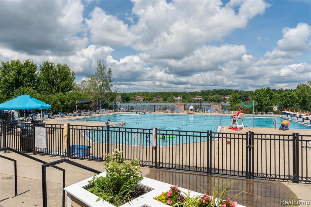 50719 Amesburg Drive, Novi, MI — Photo 49
