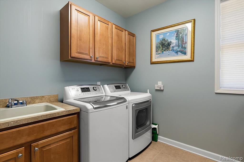 8507 Newbury Court N, Canton, MI 48187 — Photo 36