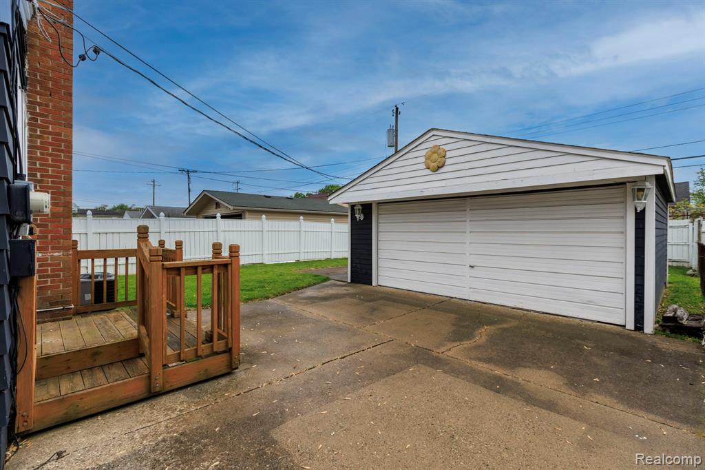 19631 Macel Street, Roseville, MI 48066 — Photo 4