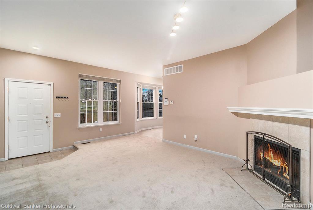 7360 MEADOWRIDGE Drive, West Bloomfield, MI — Photo 6