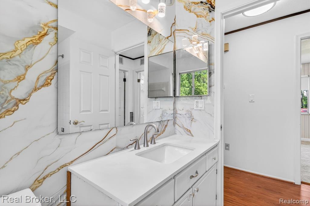 48050 Hull Road, Belleville, MI 48111 — Photo 34