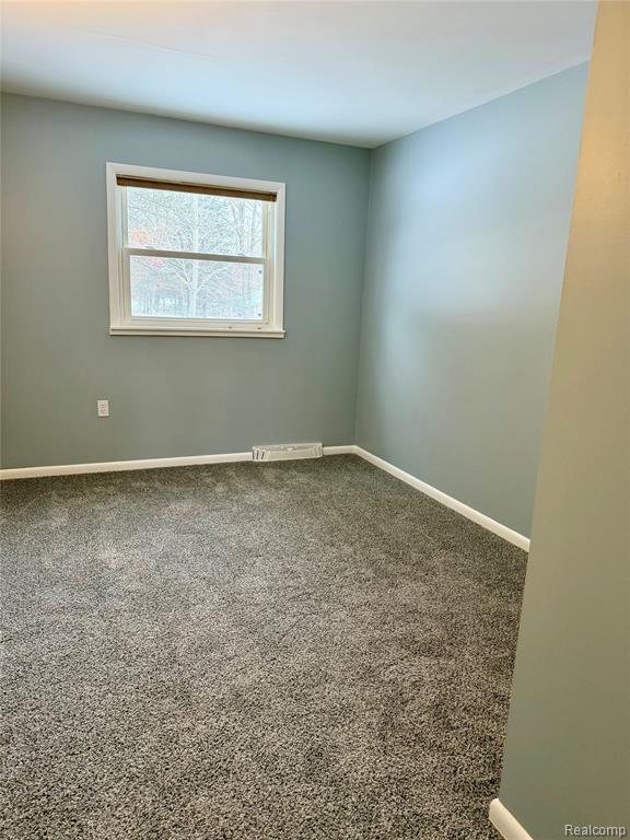 5976 Falkenbury Road, North Branch, MI 48461 — Photo 13