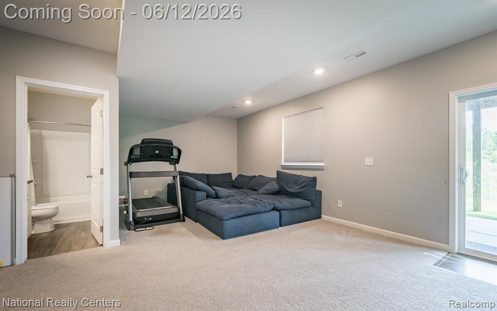 2886 Bogues View Drive, Howell, MI 48843 — Photo 32