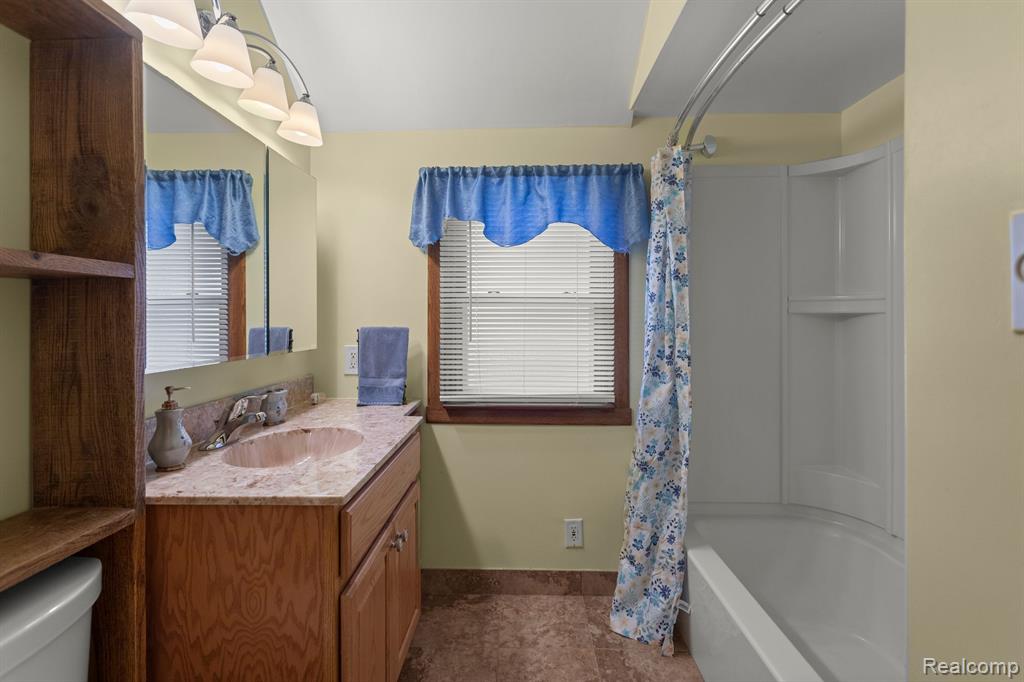 7215 S HURON RIVER Drive, South Rockwood, MI — Photo 18