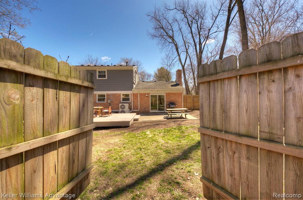1079 MARK Street, Ypsilanti, MI 48197 — Photo 64