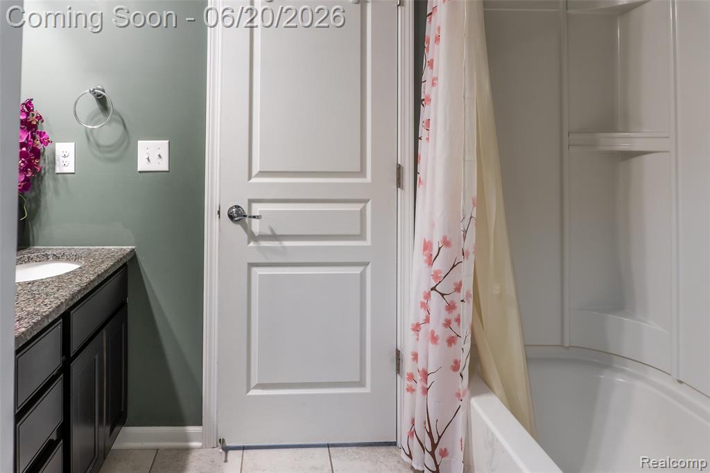57896 Cider Mill Drive, New Hudson, MI 48165 — Photo 45