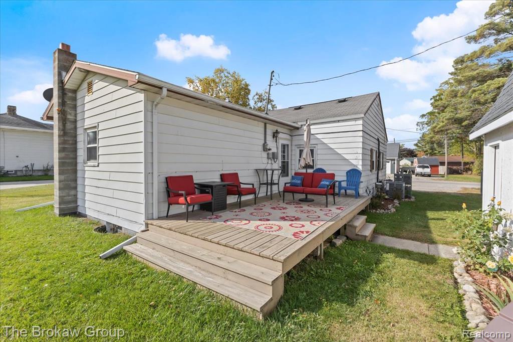 105 Center Street, Otisville, MI 48463 — Photo 5
