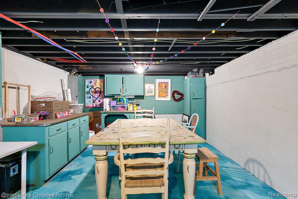 13103 KINGSTON Avenue, Huntington Woods, MI — Photo 48
