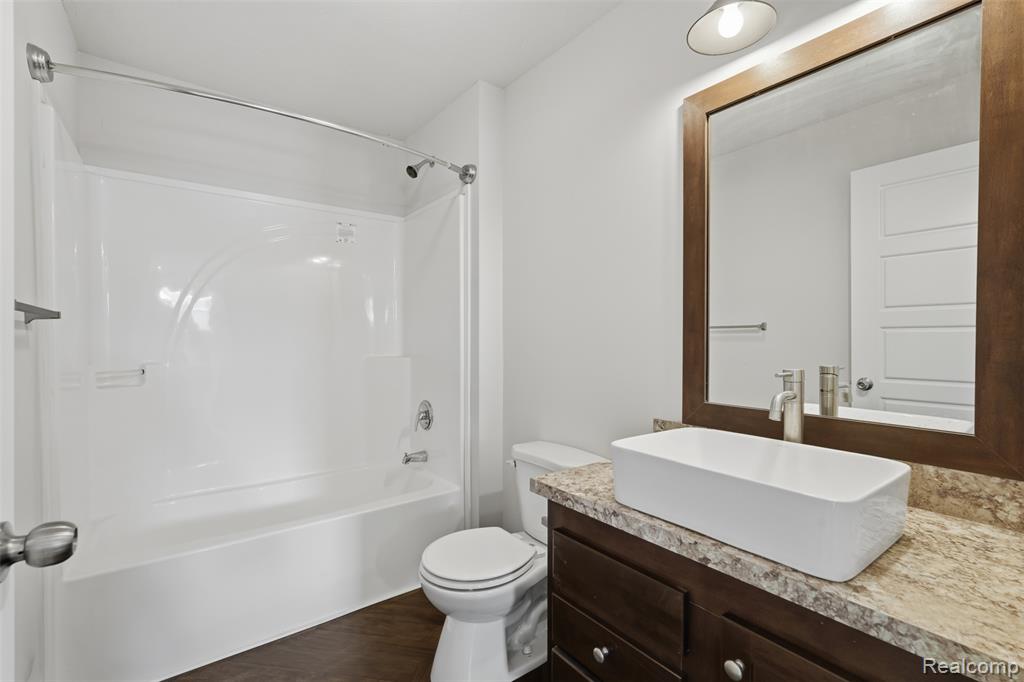 11766 Cedarbrook Drive, South Lyon, MI 48178 — Photo 17