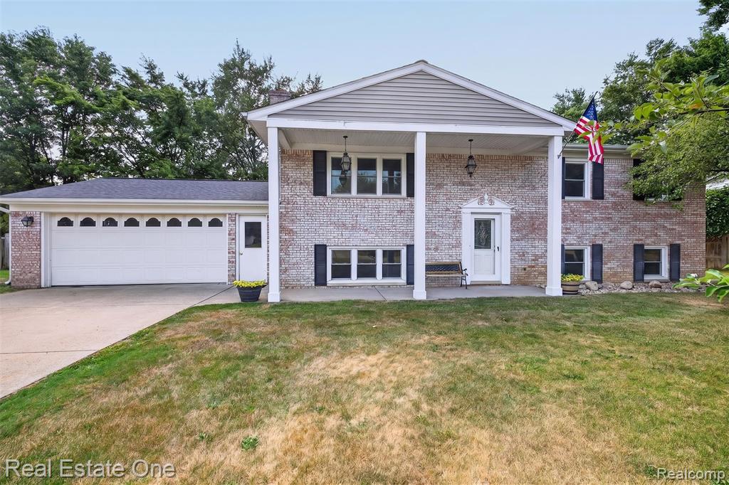 5458 Gina Drive, Swartz Creek, MI 48473