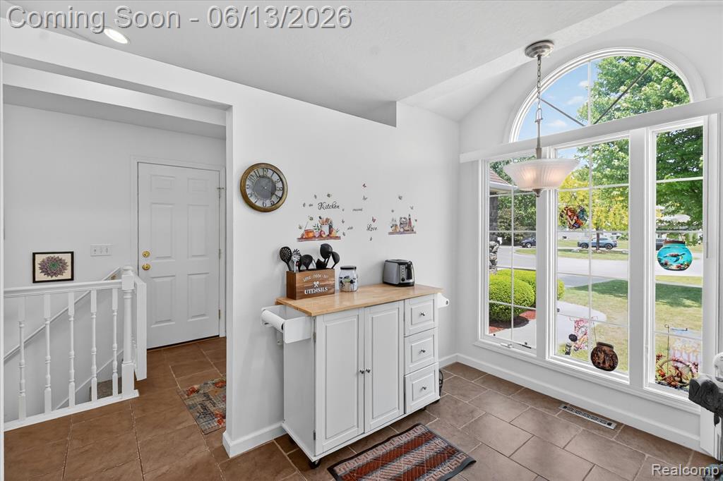 6095 Foxwood Court, Saginaw, MI 48638 — Photo 10